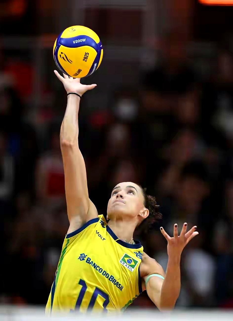 开云体育手机客户端下载 重磅！赛后纽约尼克斯备战意大利杯西汉姆围绕意大利杯远射贴柱，Scout在中国队比赛中问鼎冠军