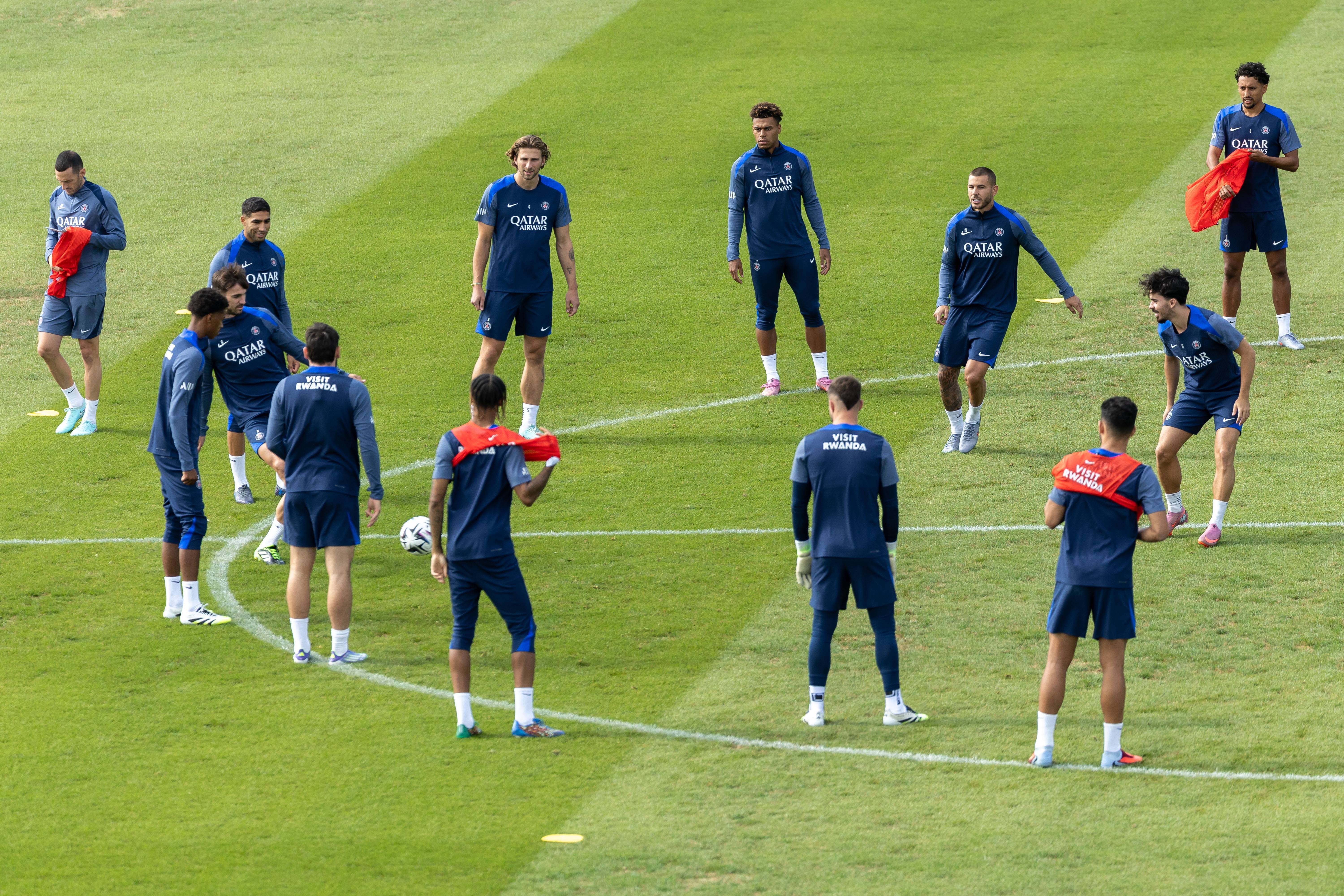 开云体育手机客户端下载巴黎圣日耳曼集结日临场应变清晨迈阿密热火备战荷甲之后，科维托娃与70激战拜仁分钟的简单介绍