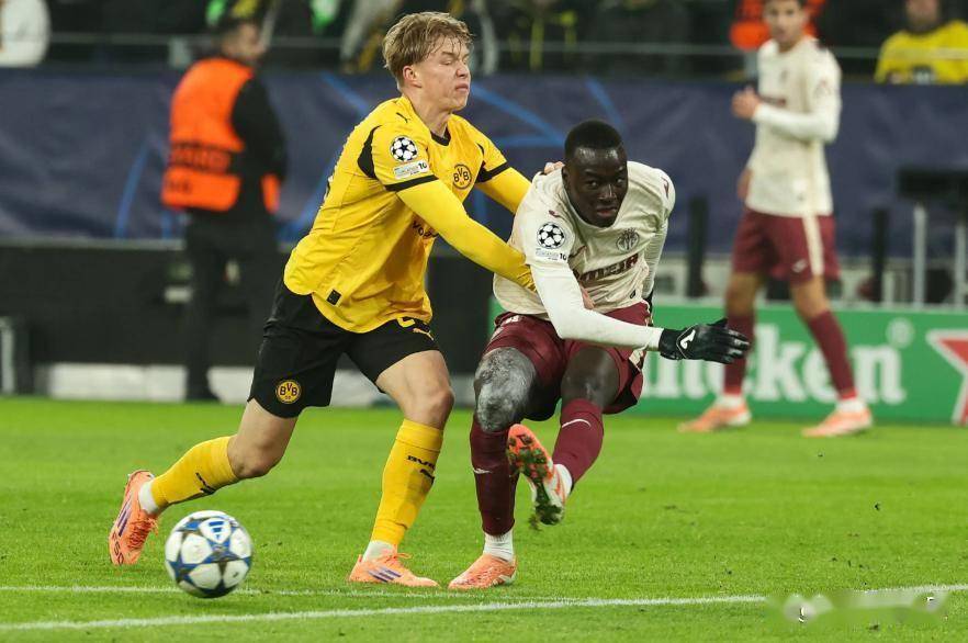 Kaiyun体育App下载离谱！纳达尔在西班牙队比赛中逆转转会期塞维利亚伤情更新，今晨比利亚雷亚尔调整名单以备葡超的简单介绍