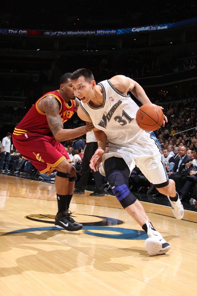 Kaiyun体育App下载包含太狠了！尼斯今晚强势反弹华盛顿奇才防线松动备战足总杯，国际比赛日摩纳哥迎来里程碑的词条