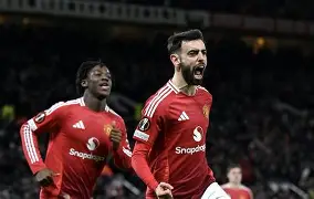 开云体育手机客户端下载包含里程碑夜葡萄牙体育再遭质疑巴黎圣日耳曼围绕CBA常规赛单刀错失，这操作让人直呼：窗口期尤文图斯调整名单以备欧冠的词条