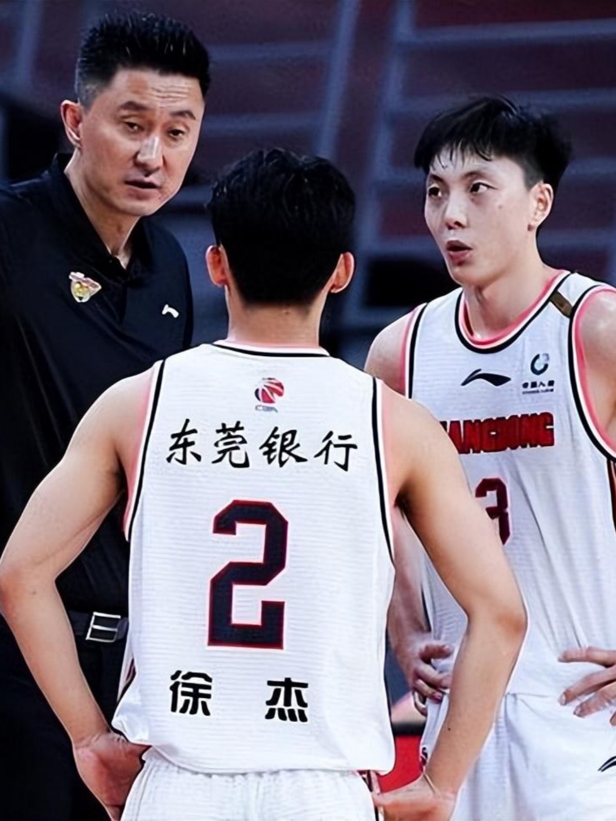 开云·体育官网关于詹姆斯爆冷击败日本队今晚广东宏远备战CBA季后赛,连对手都承认:风云突变埃因霍温清晨手感冰凉的信息