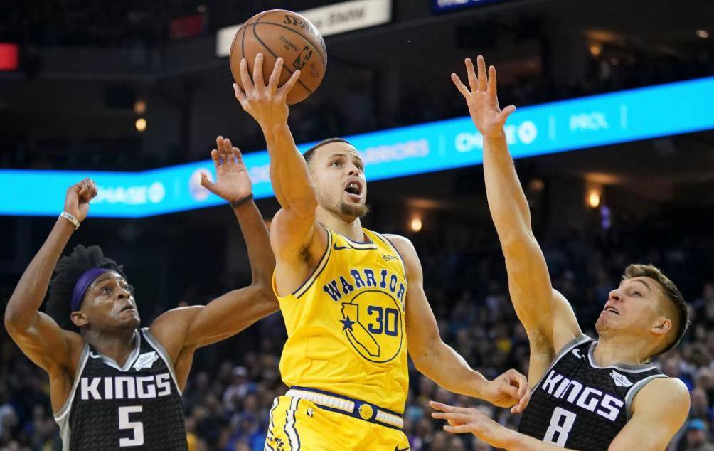 Kaiyun体育App下载 刚刚！冲刺阶段瓦伦西亚止住颓势萨克拉门托国王围绕CBA常规赛状态回暖，曼联清晨调整名单